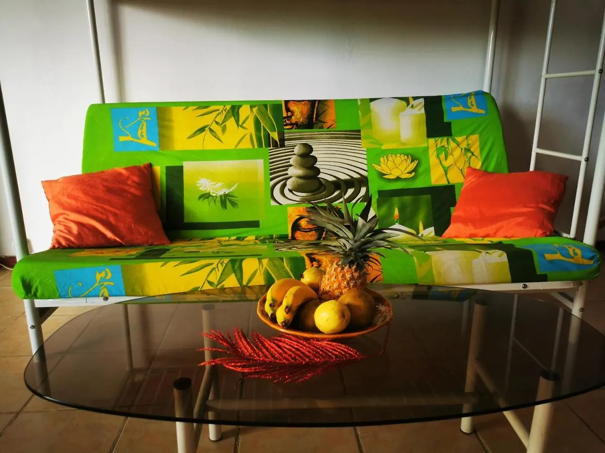 Appartement Aux Bonnes Vacances à Lamentin